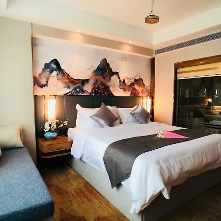 Tree Zhu Hong Qi Shang Wu Branch Hotel 3*