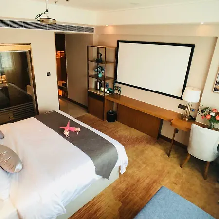 Tree Zhu Hong Qi Shang Wu Branch Hotel 3*