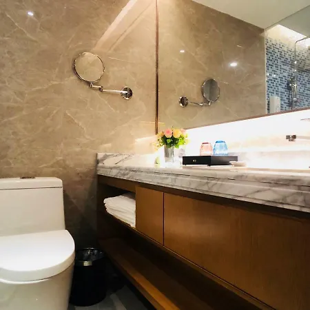 Tree Zhu Hong Qi Shang Wu Branch 3*