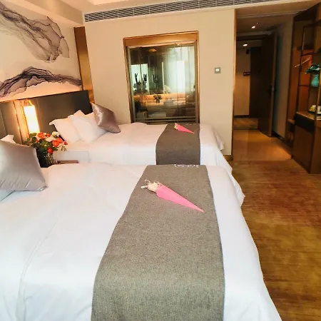 Tree Zhu Hong Qi Shang Wu Branch Hotel 3*