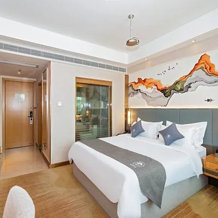 Tree Zhu Hong Qi Shang Wu Branch تشوهاى