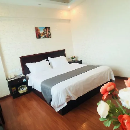 فندق Tree Zhu Hong Qi Shang Wu Branch