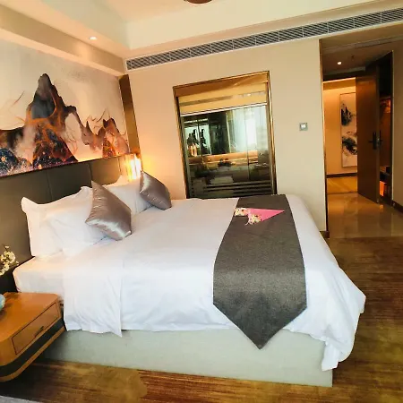 Tree Zhu Hong Qi Shang Wu Branch