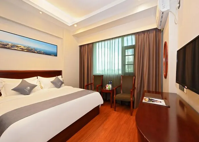 Tree Zhu Hong Qi Shang Wu Branch Hotel 3*