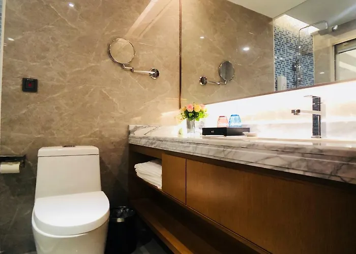 Tree Zhu Hong Qi Shang Wu Branch 3*