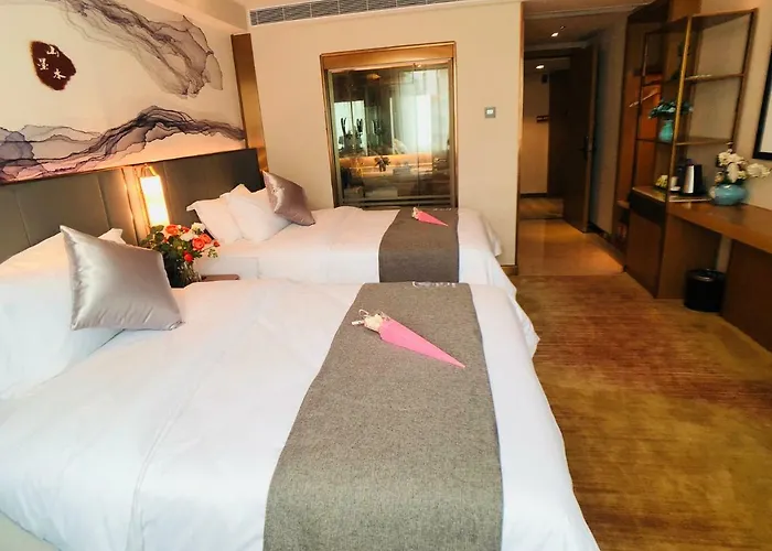 Tree Zhu Hong Qi Shang Wu Branch Hotel 3*